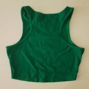 Gröntopp - Hej säljer den höra har använt den typ 2 gånger jätte söt är från shein och säljer den för 50 