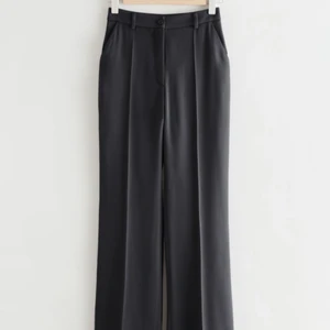 Otherstories kostymbyxor  - Skit snygga kostymbyxor , använda en gång!! 