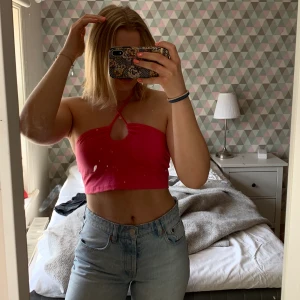 Jättesöt rosa sommartop - Supergullig sommartopp i världens härligaste färg💞💞 Köparen står för frakt