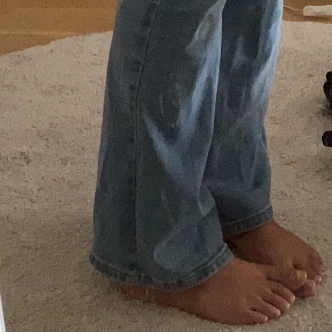 Low/mid Rise bootcut jeans från Cubus  - 90
