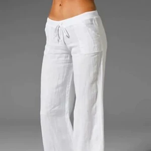 Linnebyxor -  Linnebyxor i storlek L, men skulle säga att de passar en S. Säljs pågrund ingen användning av dem. Om många är intresserade blir det budgivning 😊