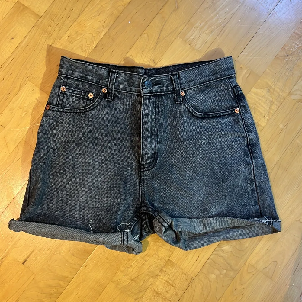 Black or dark gray jeans shorts, high waisted . Shorts.