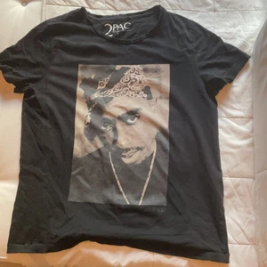 2pac - Säljer den för att jag inte nedvändes den