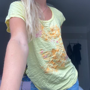 T-shirt - T-shirt med tryck