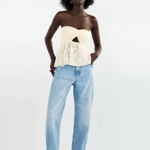 Volang topp zara  - ( Lånade bilder ) Jättefin topp från zara, använd 1 gång och slutsåld på hemsidan🤍 Använd helst inte köp direkt funktionen🤍   