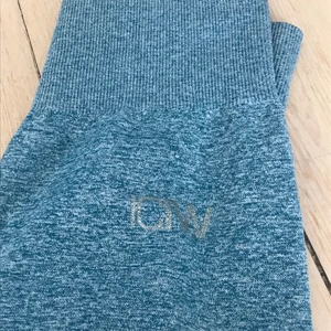I can i will - Snygga träningsbyxor som tyvärr blivit små på mig 🙁 byxorna är från i can i Will och är köpta för 600