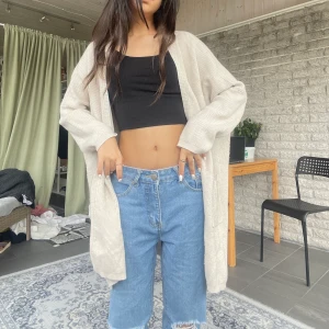 White long cardigan  - Veryyy softtt