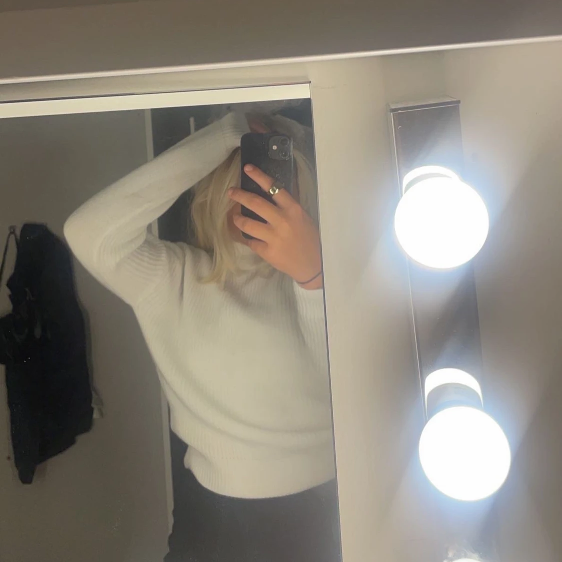 Vit stickad tröja  - 90