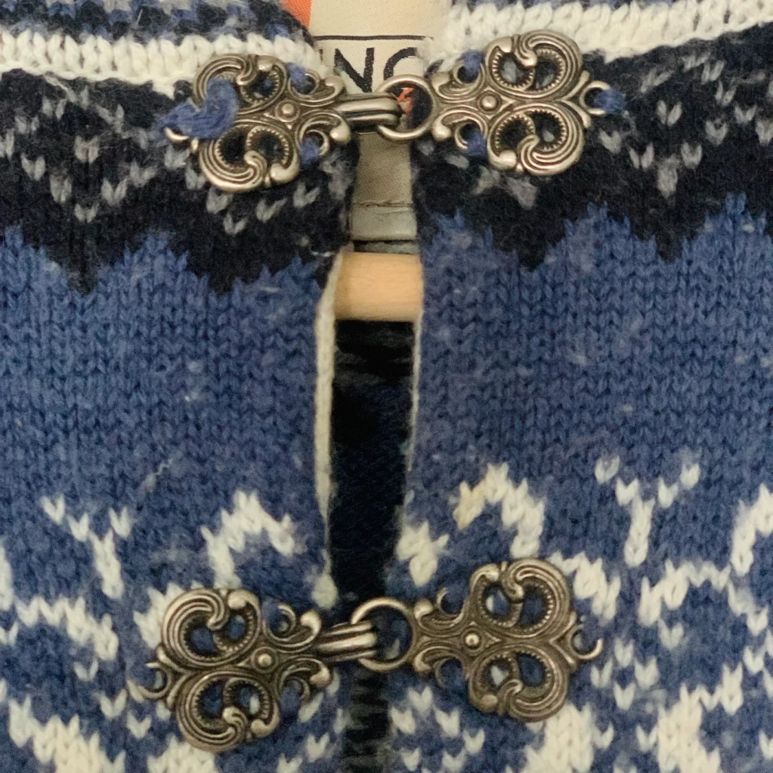 Knitted sweater - 91