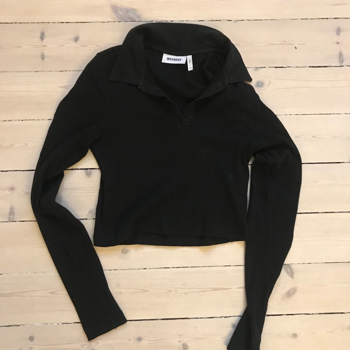 Svart långärmad croptop Weekday - 90