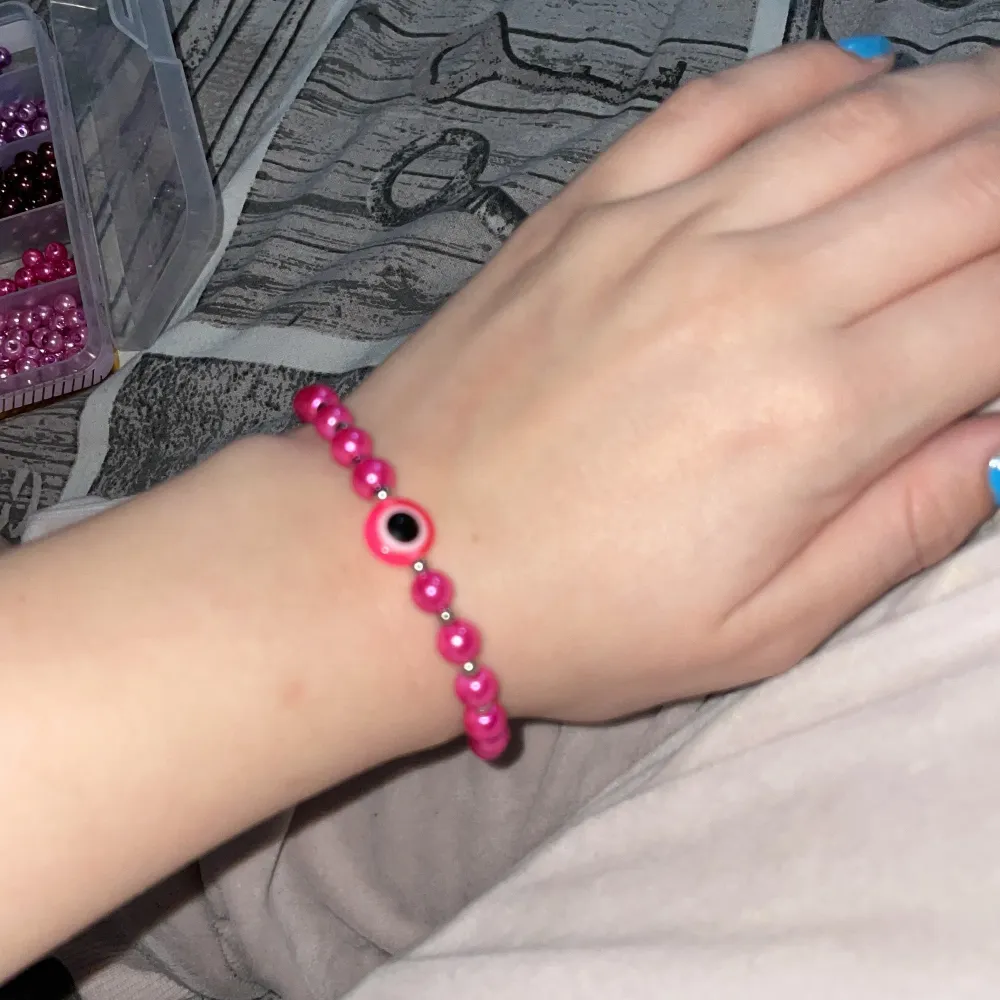 evil eye armband <3 handgjort . Accessoarer.