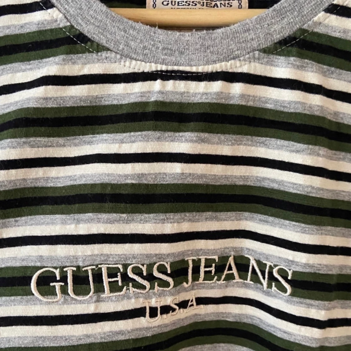 Guess T-shirt L - 90