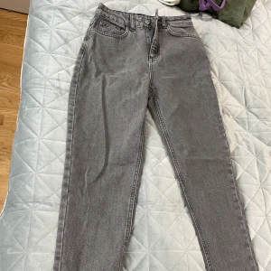 Jeans - Storlek : W:24,61cm Passar för bara XS! 