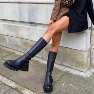 Boots - Säljer mina snygga boots från Zara pga för stora för mig…