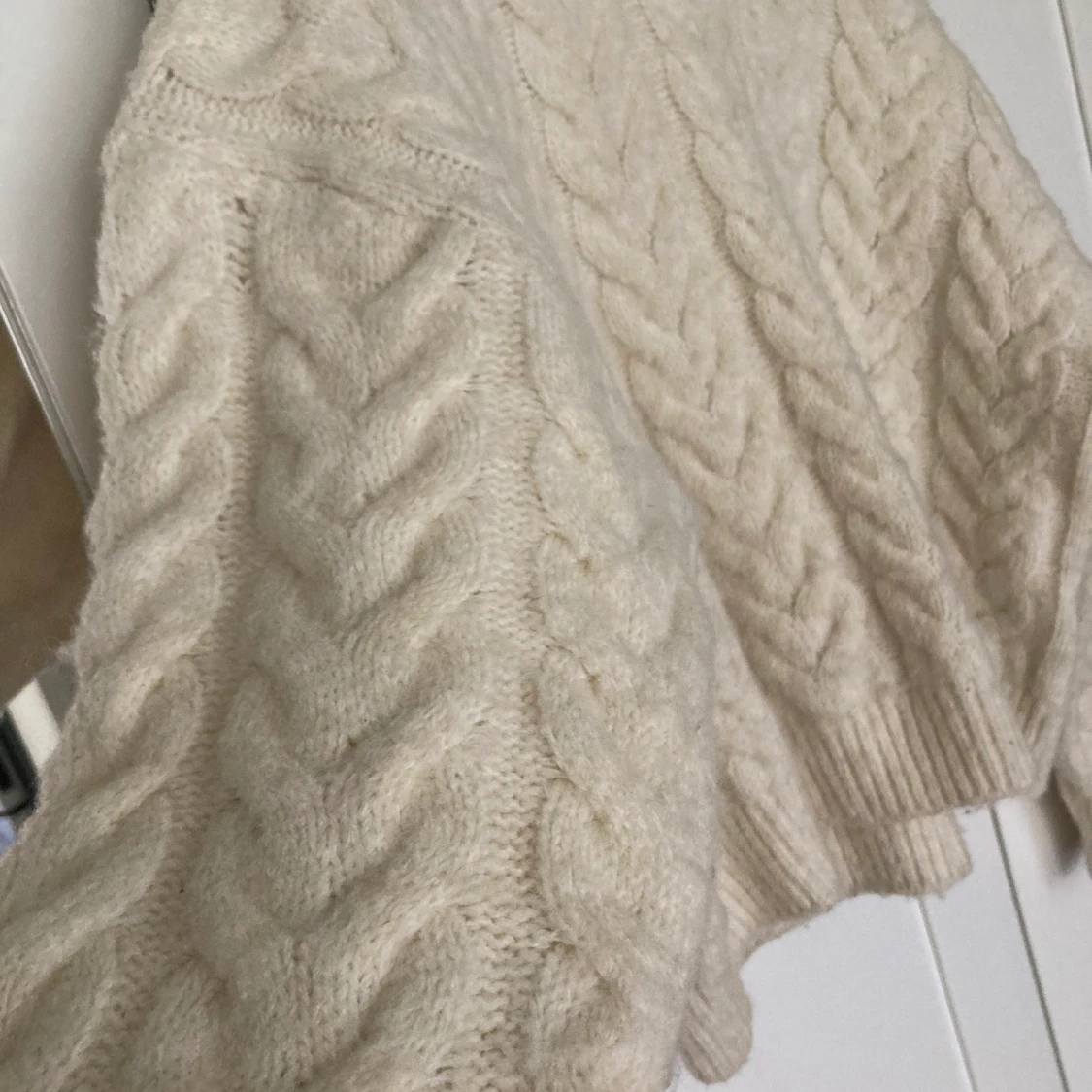 Stickad tröja  - 91