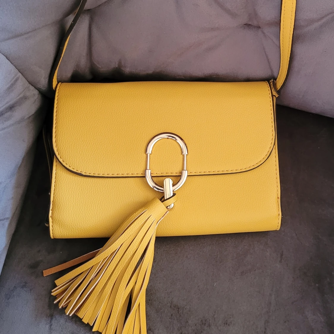 Oanvänd/Ny handväska från Mango 🌟