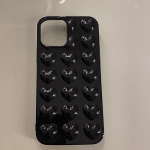 Mobilskal - Säljer detta jätte fina mobil skal då jag beställde till fel mobil!