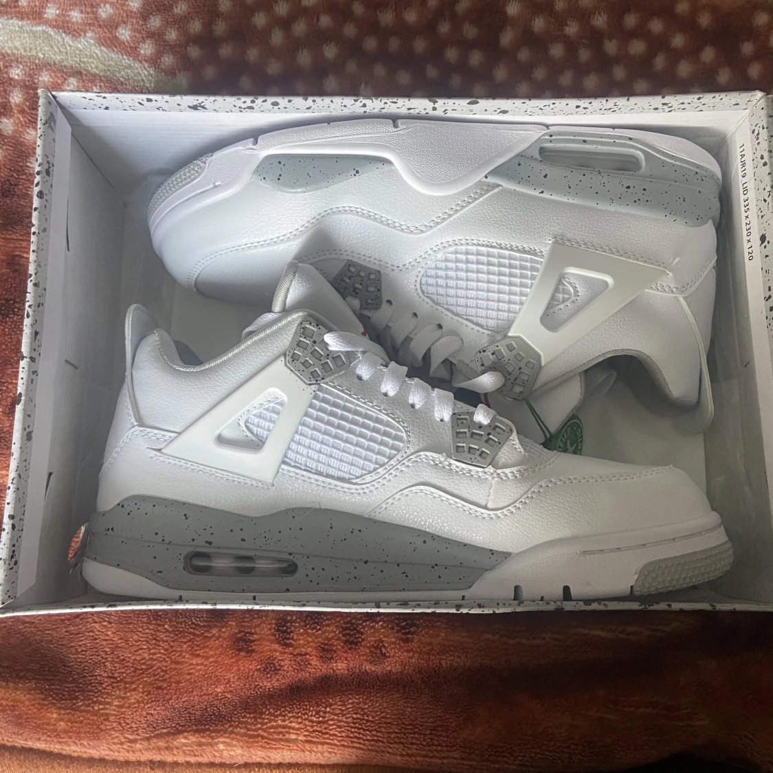 Jordan 4 retro ’white oreo’  - 90