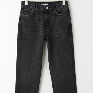 Svarta jeans! - Superfina svarta jeans från Ginatricot! 