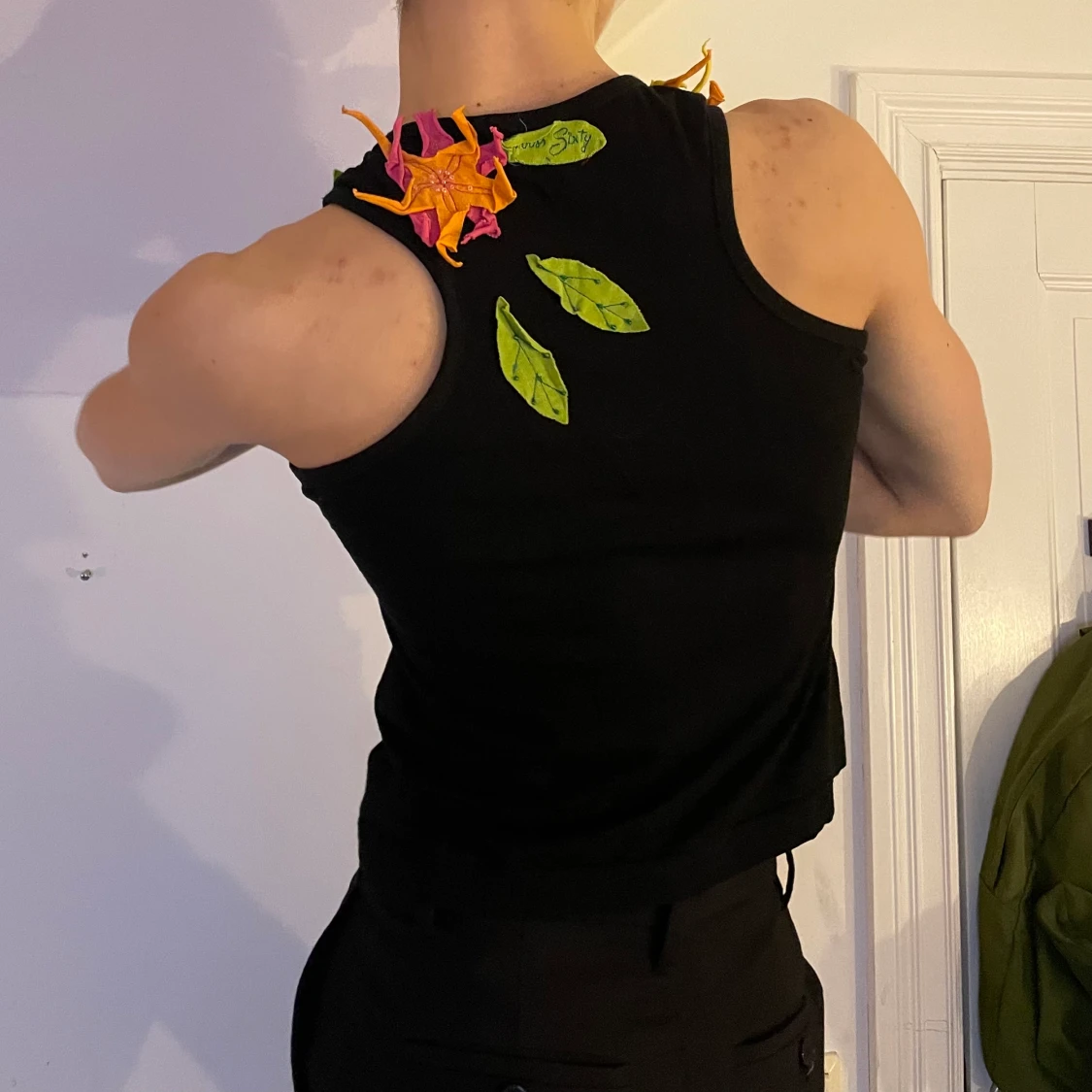 Vintage Miss Sixty svart linne blommor pärlor paljetter - 90