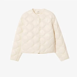 Mango jacka - Säljer denna supersnygga jacka från Mango i storlek M! Helt oanvänd, lappen är kvar!