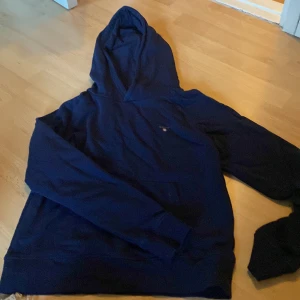 Gant - Snygg hoodie.