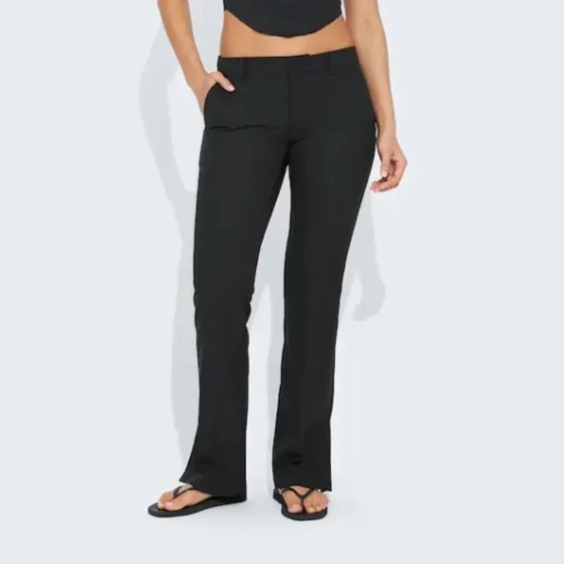 Lågmidjade bikbok kostymbyxor 