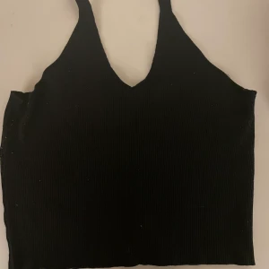 Svart topp - Köptes på shein förra året använd fåtal gånger. 
