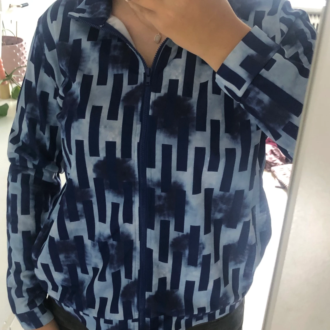 Träningsjacka/tröja från Monki - 90