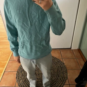 SNS Hoodie - Fin SNS hoodie, aldrig använd