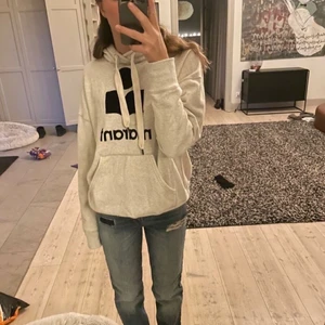 Marant Hoodie  - Intressekoll på en superfin marant hoodie! Nypris 3000 och sparsamt använd, dvs mycket bra skick❤️