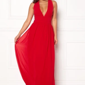 Balklänning - Säljer min fina balklänning från bubbelroom, bara använt en gång. Köpte för 799kr. Säljer för 400🦋