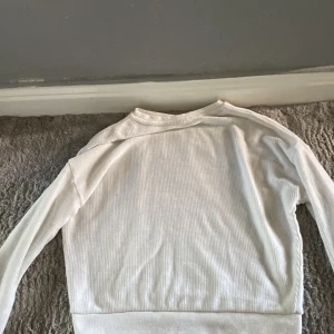 En jätte fin tröja  - Jätte skönt matrial