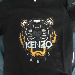 Kenzo t shirt - Helt ok skick!