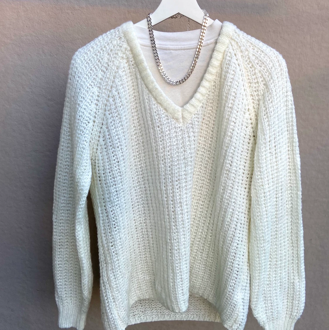 Stickad vit tröja - 90