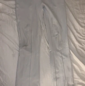 Bikbok  - Kostymbyxor