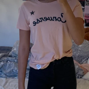 converse tshirt - äkta converse tshirt köpt i usa, helt oanvänd 