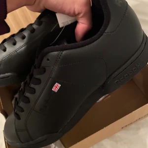 Reebok skor  - Helt oanvända skor reebok 