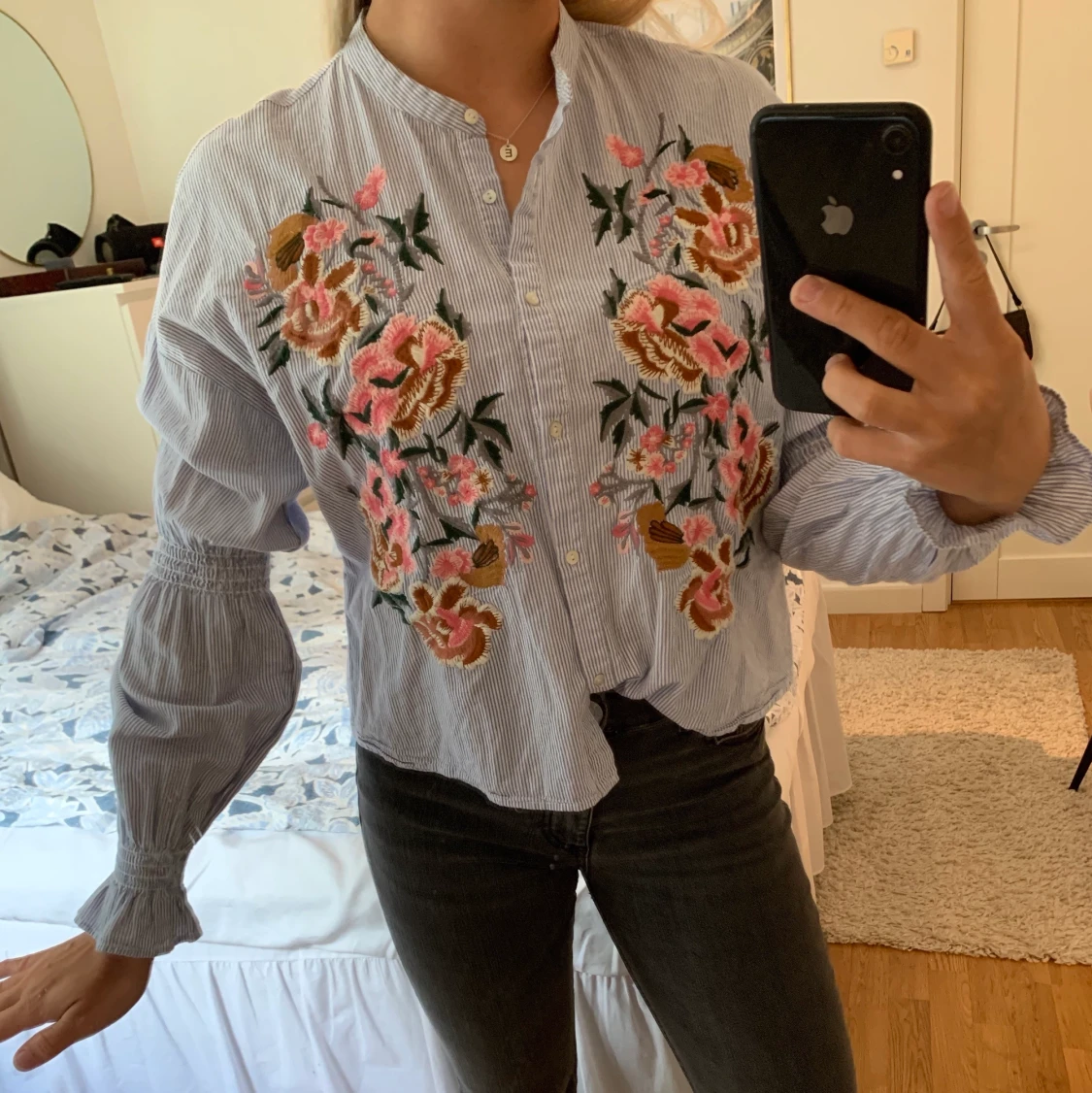 Jätte söt Blommig blus - 90