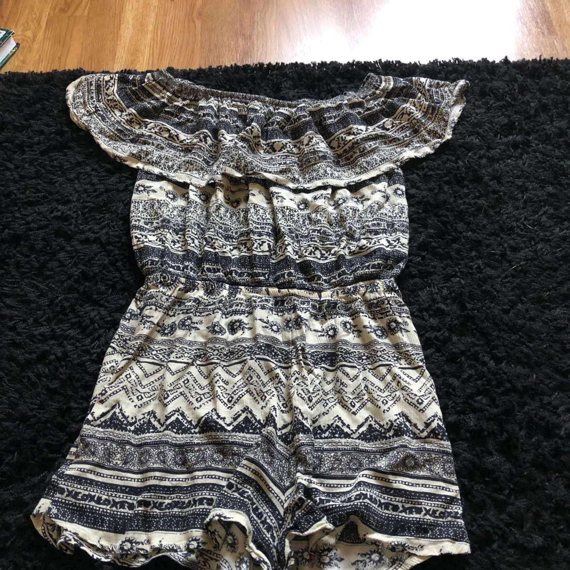 Söt off-shoulder jumpsuit från pull&bear
