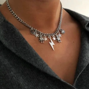 Halsband  - Silvrigt halsband med kedja