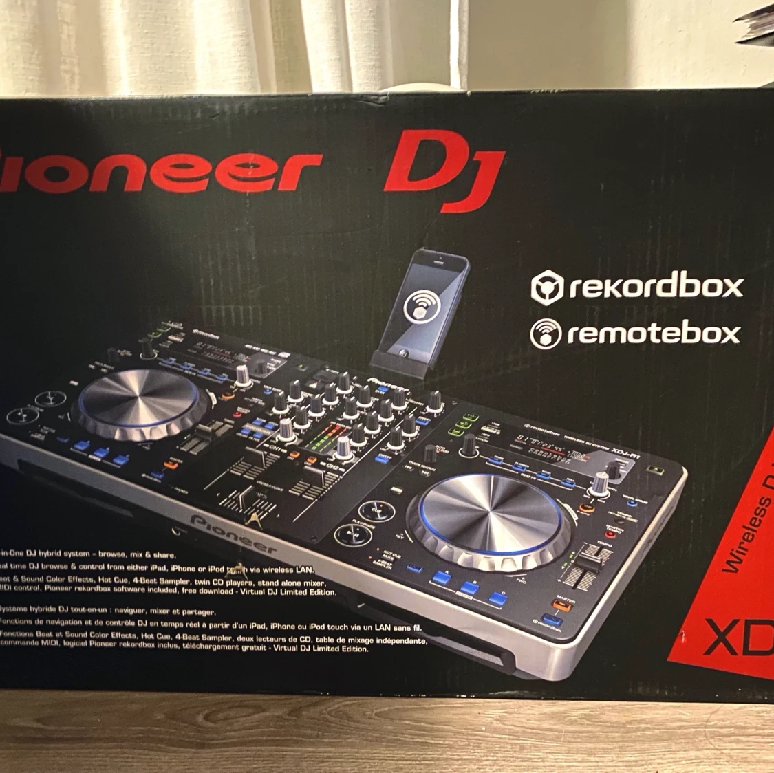Pioneer XDJ-R1 - 90