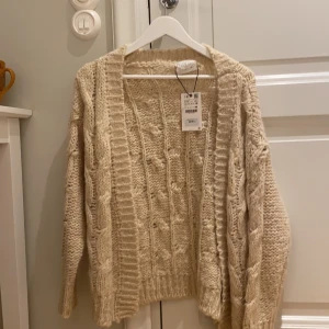 Kofta - Superskön och oanvänd 