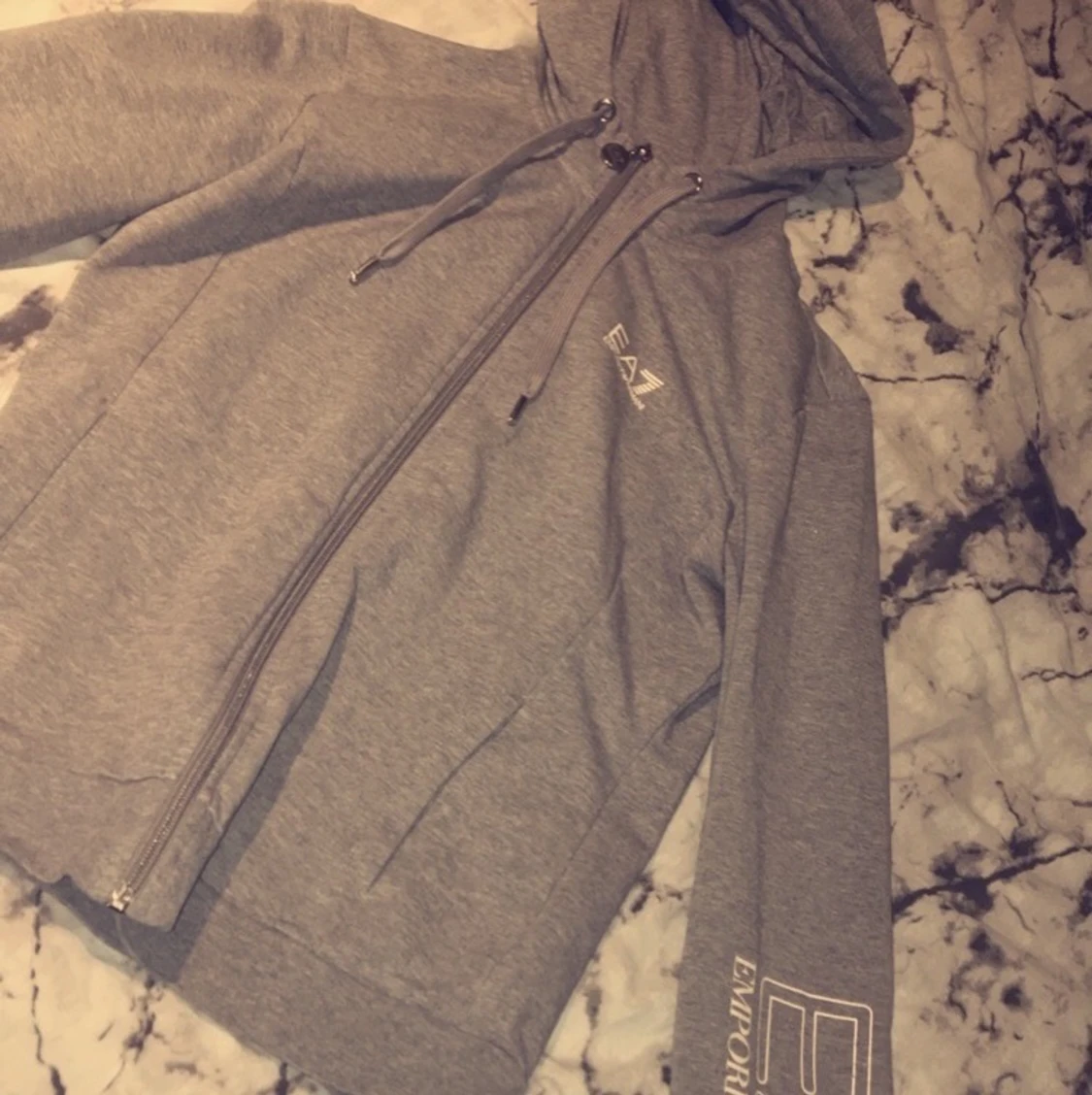 Äkta Emporio Armani hoodie EA7 - 90