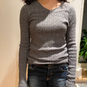 Ellos  - Fin fin tröja från ellos varm och gosig ullblandad tröja pris 100kr storlek 36? 