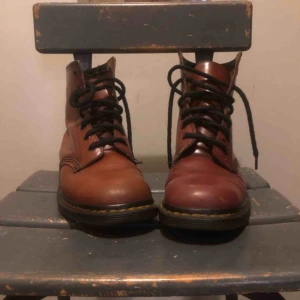  - Väl använda men har mycket kvar att ge. Kan hämtas i Uppsala eller skickas mot fraktkostnad. 