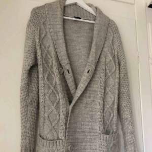 Grey cardigan