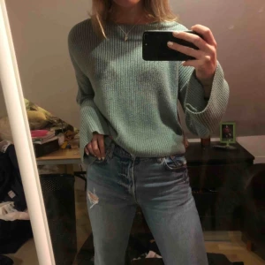  - Säljer denna super super fina tröjan från NA-KD med dessutom en jätte fin färg! 