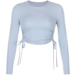 Topp - Den är i storlek S och har även i färgen svart💞