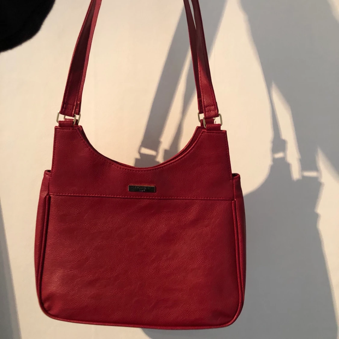 Röd väska - 90